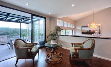 VENTA DE CASA EN FRACCIONAMIENTO EN LOMAS COUNTRY 3 RECAMARAS CON TERRAZA CON PANELES SOLARES