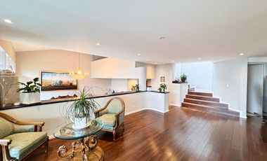 VENTA DE CASA EN FRACCIONAMIENTO EN LOMAS COUNTRY 3 RECAMARAS CON TERRAZA CON PANELES SOLARES