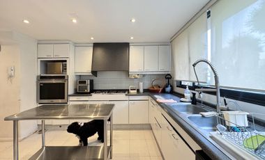 VENTA DE CASA EN FRACCIONAMIENTO EN LOMAS COUNTRY 3 RECAMARAS CON TERRAZA CON PANELES SOLARES