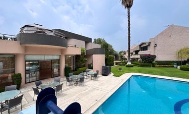 VENTA DE CASA EN FRACCIONAMIENTO EN LOMAS COUNTRY 3 RECAMARAS CON TERRAZA CON PANELES SOLARES