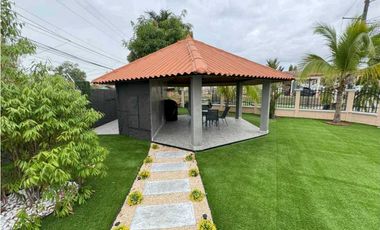 SE VENDE CASA EN VILLA LUCRE- ALTOS DE SAN RAFAEL REMODELADA 397m2 JP