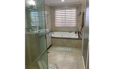 VILLA LUCRE / ALTOS SAN RAFAEL / 661 M2 / BALCON / 5 HABITACIONES