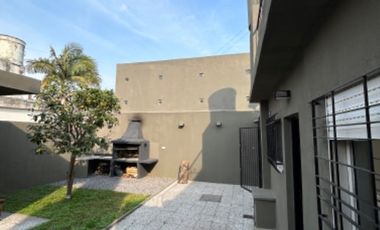 Casa en venta en Quilmes Este