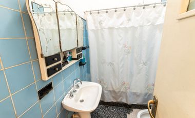 VENTA CASA 2/3 AMB C/ JARDIN Y GARAGE PARA 4 AUTOS