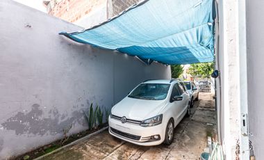 VENTA CASA 2/3 AMB C/ JARDIN Y GARAGE PARA 4 AUTOS