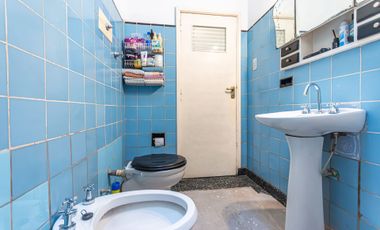 VENTA CASA 2/3 AMB C/ JARDIN Y GARAGE PARA 4 AUTOS