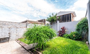 VENTA CASA 2/3 AMB C/ JARDIN Y GARAGE PARA 4 AUTOS