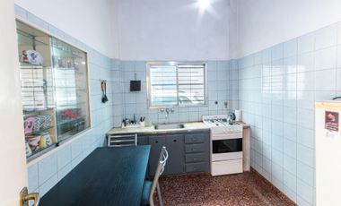 VENTA CASA 2/3 AMB C/ JARDIN Y GARAGE PARA 4 AUTOS