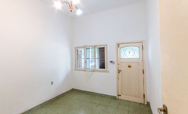 VENTA CASA 2/3 AMB C/ JARDIN Y GARAGE PARA 4 AUTOS