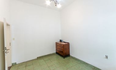 VENTA CASA 2/3 AMB C/ JARDIN Y GARAGE PARA 4 AUTOS