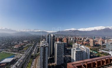 Oficina en Venta en A pasos del Parque Arauco y Open Kennedy