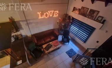 Venta Casa  3 ambientes con cochera y patio en Wilde (25208)