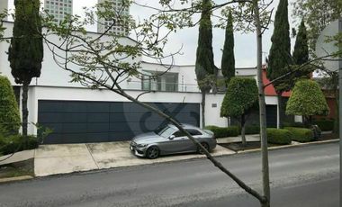 Casa en venta en Bosques de las Lomas