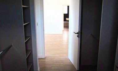 Venta - Casa 6/Seis Ambientes, a la laguna, Balcón, Jardín - Laguna Grande, Villanueva