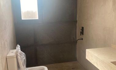 Venta - Casa 6/Seis Ambientes, a la laguna, Balcón, Jardín - Laguna Grande, Villanueva