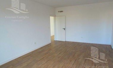 Venta - Casa 6/Seis Ambientes, a la laguna, Balcón, Jardín - Laguna Grande, Villanueva