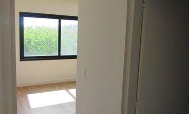 Venta - Casa 6/Seis Ambientes, a la laguna, Balcón, Jardín - Laguna Grande, Villanueva