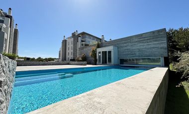Departamento en Alquiler- Al Golf 19 PAR PB D- Costa Esmeralda - Galería con cerramiento