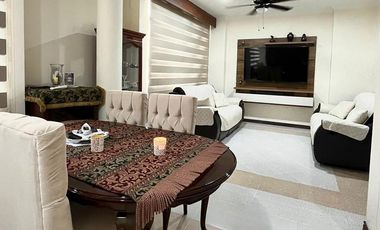 Se vende cómodo departamento en primer piso en Kennedy Norte