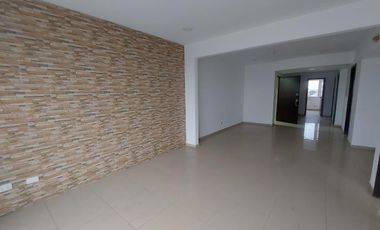 Venta de departamento frente al río en urbanización cerrada