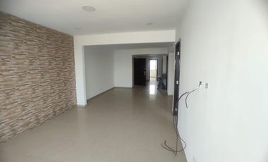 Venta de departamento frente al río en urbanización cerrada