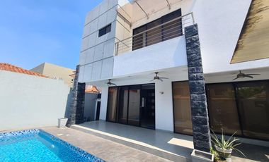 Venta de villa en km 7 vìa Samborondon