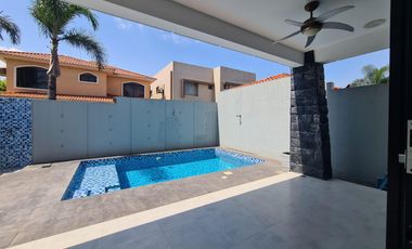 Venta de villa en km 7 vìa Samborondon