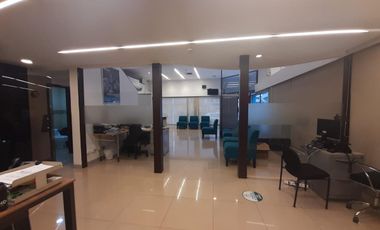 Local Comercial - Kennedy