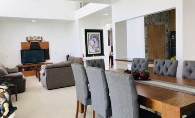 CASA EN VENTA EN EL CENTRO DE OAXTEPEC, YAUTEPEC, MORELOS.