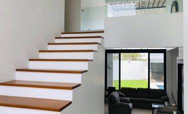 CASA EN VENTA EN EL CENTRO DE OAXTEPEC, YAUTEPEC, MORELOS.