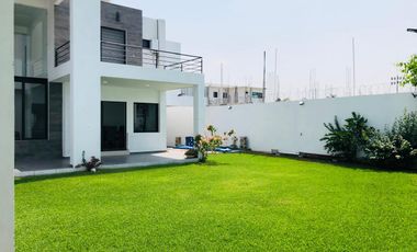 CASA EN VENTA EN EL CENTRO DE OAXTEPEC, YAUTEPEC, MORELOS.