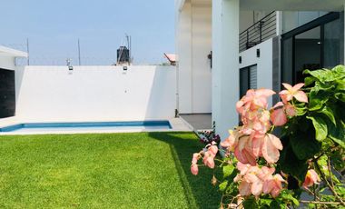 CASA EN VENTA EN EL CENTRO DE OAXTEPEC, YAUTEPEC, MORELOS.