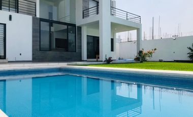 CASA EN VENTA EN EL CENTRO DE OAXTEPEC, YAUTEPEC, MORELOS.