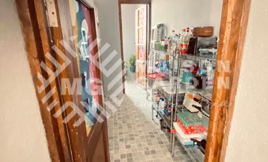 Venta o Renta de  Casa en Barrio de Analco con Diseño Vanguardista