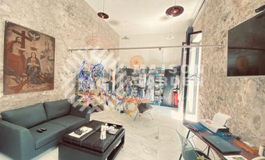 Venta o Renta de  Casa en Barrio de Analco con Diseño Vanguardista