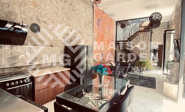 Venta o Renta de  Casa en Barrio de Analco con Diseño Vanguardista