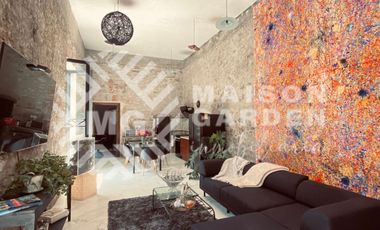 Venta o Renta de  Casa en Barrio de Analco con Diseño Vanguardista