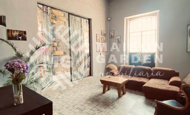 Venta o Renta de  Casa en Barrio de Analco con Diseño Vanguardista