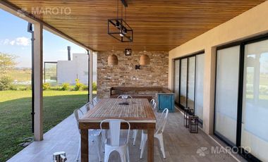 Casa en venta con renta en Barrio San Sebastian - Escobar - MAROTO PROPIEDADES