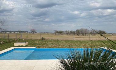 Casa en venta con renta en Barrio San Sebastian - Escobar - MAROTO PROPIEDADES