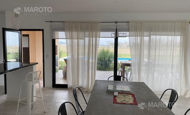 Casa en venta con renta en Barrio San Sebastian - Escobar - MAROTO PROPIEDADES