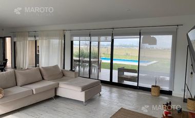 Casa en venta con renta en Barrio San Sebastian - Escobar - MAROTO PROPIEDADES