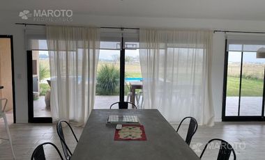 Casa en venta con renta en Barrio San Sebastian - Escobar - MAROTO PROPIEDADES