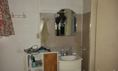 VENTA - CASA Y DEPTO EN ZELAYA CENTRO