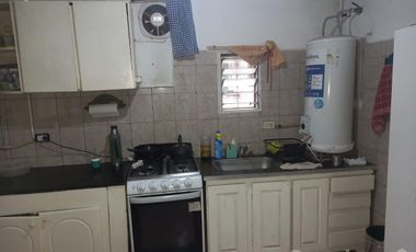 VENTA - CASA Y DEPTO EN ZELAYA CENTRO