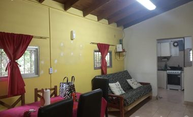 VENTA - CASA Y DEPTO EN ZELAYA CENTRO