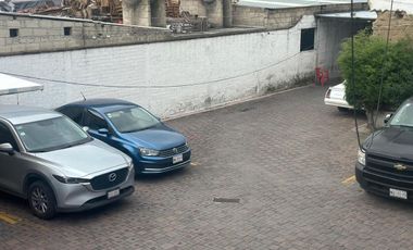 PROPIEDAD EN VENTA. AV. ESTADO DE MEXICO METEPEC CENTRO....