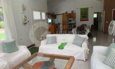 Casa en Carilo