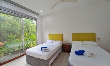 Maat Vende Casa  en Condominio-Villeta 1.590m2 $1.500Millones