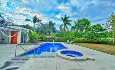 Maat Vende Casa  en Condominio-Villeta 1.590m2 $1.500Millones
